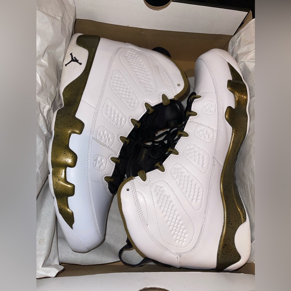 2015 Jordan 9 retro “Statue”